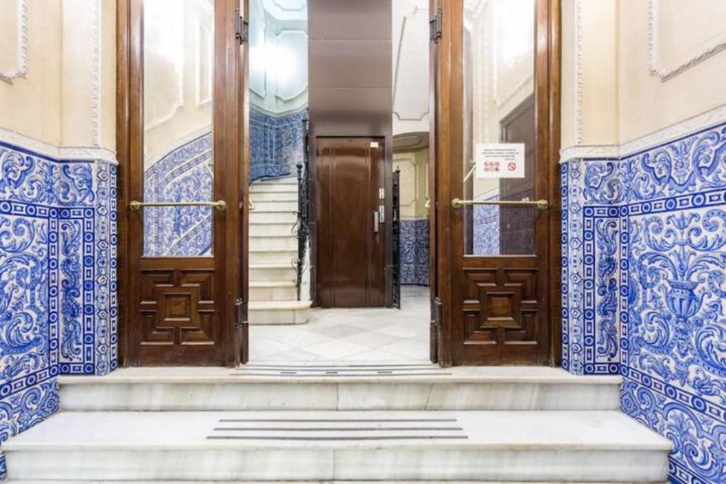 Sevilla Deluxe Suites Экстерьер фото